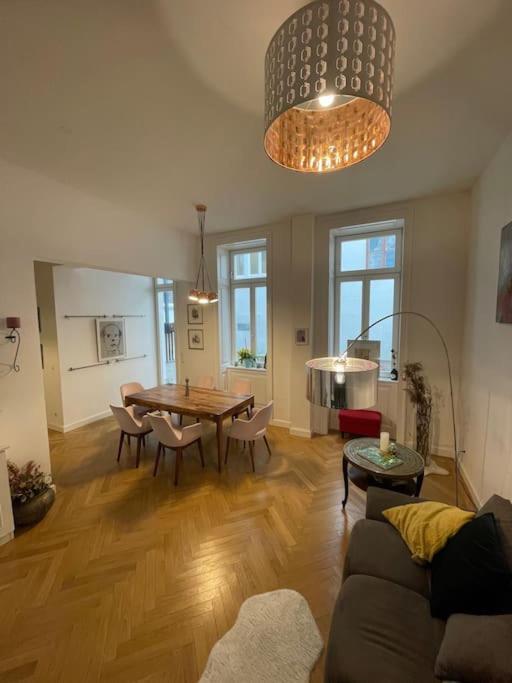 Townhouse Sternwarte Apartamento *