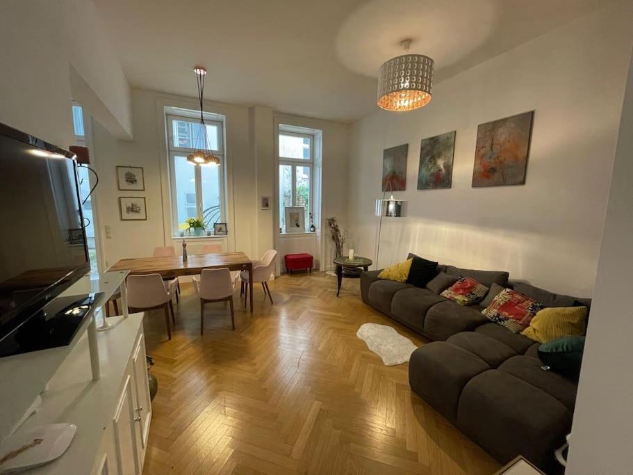 Townhouse Sternwarte Apartamento *